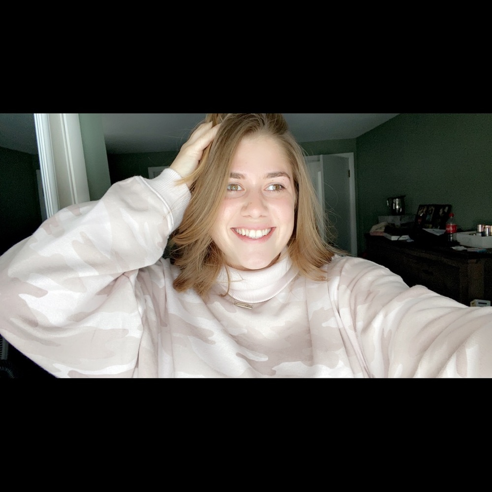 Meet your Posher, Makayla